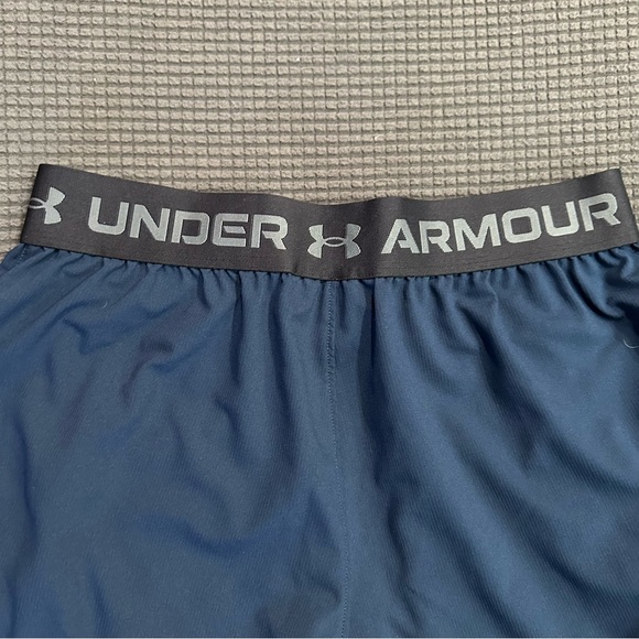 Under Armour Mens Small Blue Athletic Shorts HeatGear Logo Training Running - Picture 7 of 7